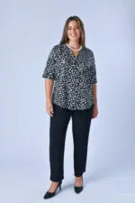 ⁦איה - חולצת אריג זיפר שינ⁩ – תמונה ⁦9⁩