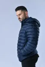 ⁦UNIQUE - מעיל קווילט קפוצ⁩ – תמונה ⁦8⁩