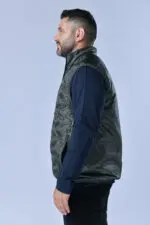 ⁦SHARP - וסט קווילט פרמיום⁩ – תמונה ⁦4⁩