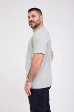 ⁦ראם - טי ניקי קצר פרינט⁩ – תמונה ⁦2⁩