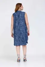 ⁦מרקיזה - שמלת ג'ינס מודפס⁩ – תמונה ⁦5⁩