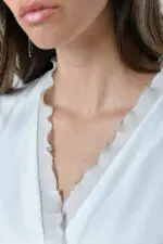 ⁦אידית - חולצת שיפון סרט פ⁩ – תמונה ⁦3⁩