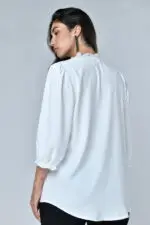 ⁦אידית - חולצת שיפון סרט פ⁩ – תמונה ⁦4⁩