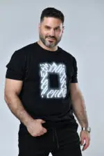 ⁦נוי - טי קצר ניקי פרינט⁩ – תמונה ⁦2⁩